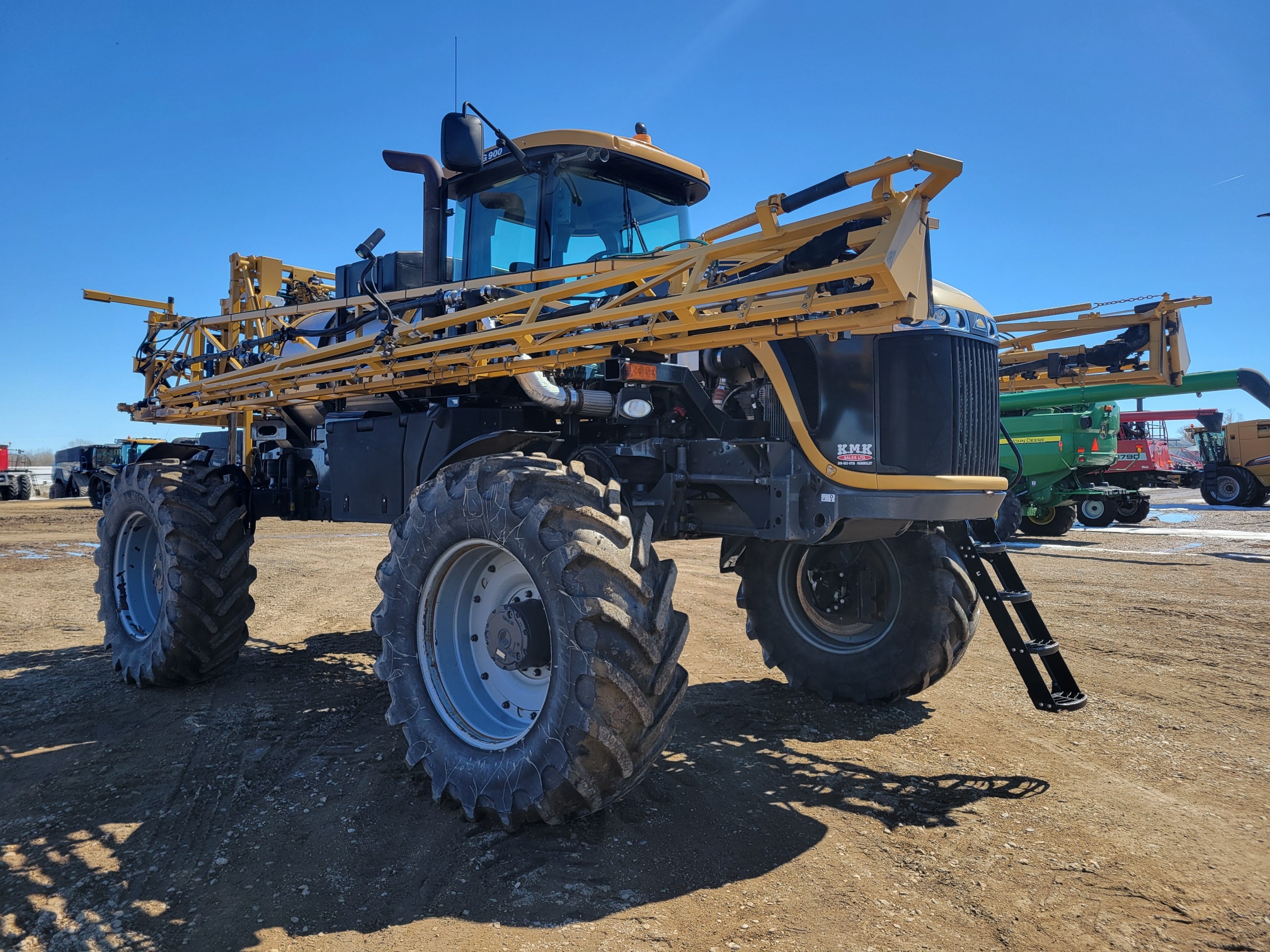 2012 RoGator RG900 Sprayer/High Clearance