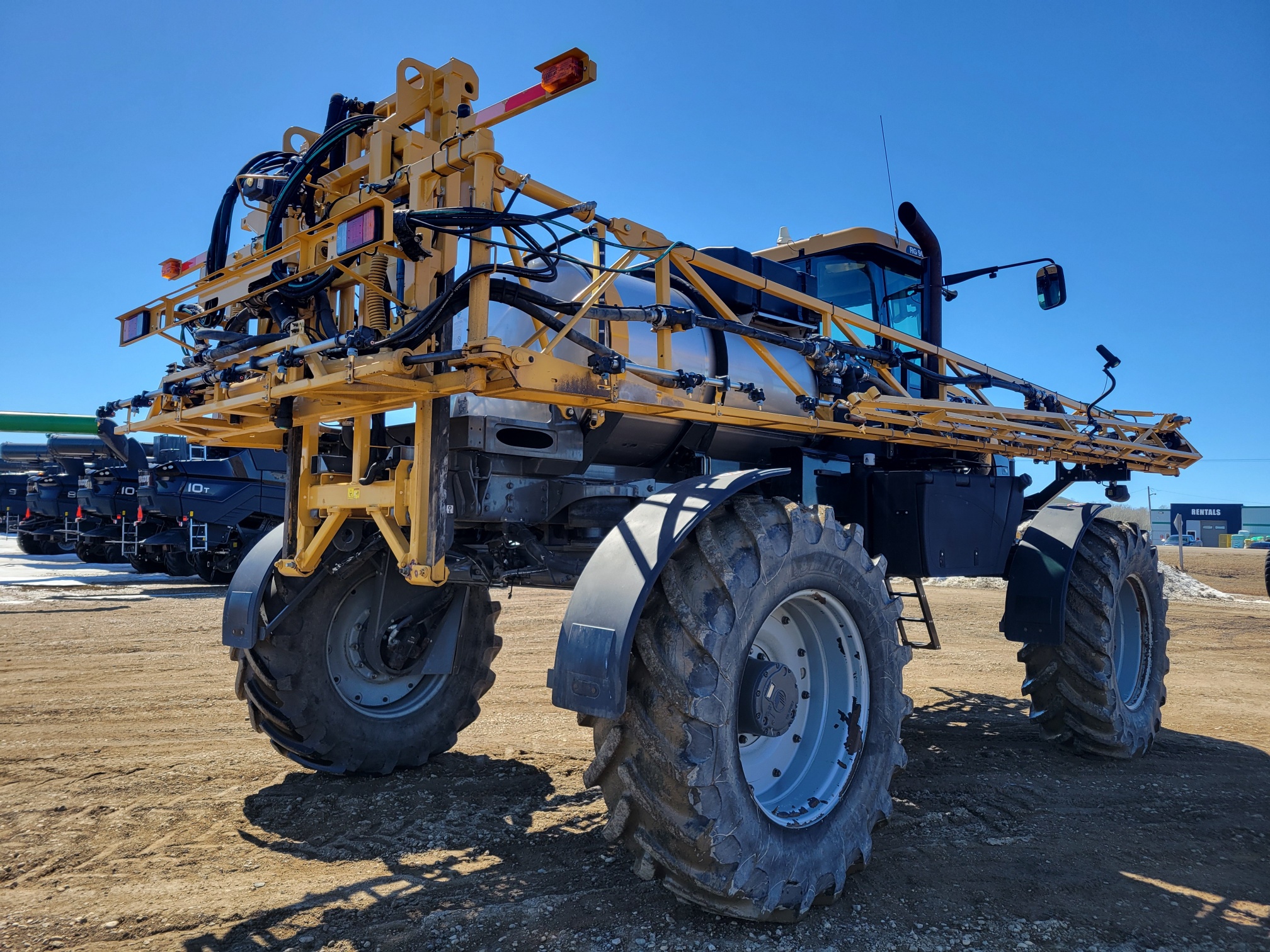 2012 RoGator RG900 Sprayer/High Clearance