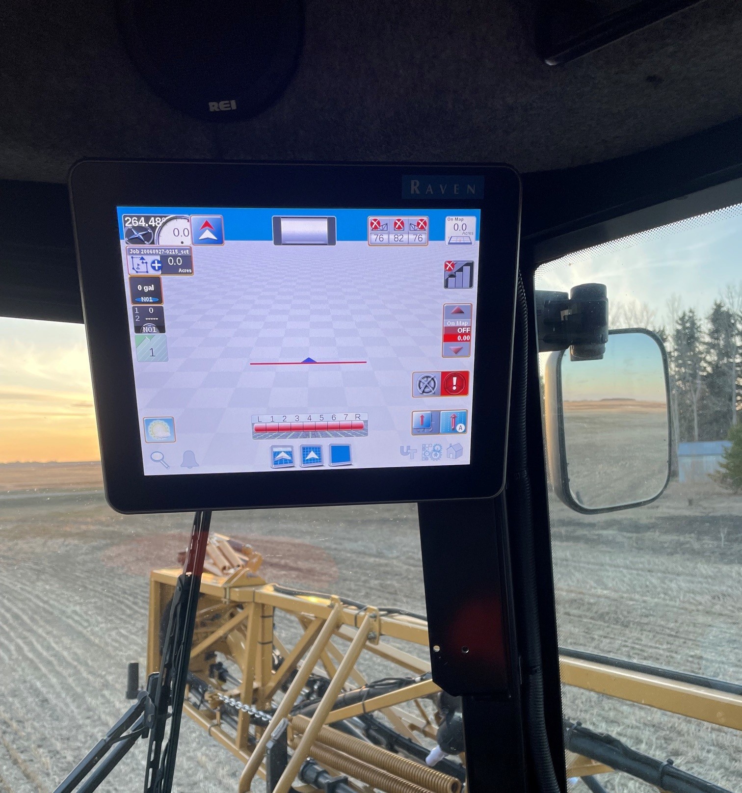 2012 RoGator RG1100 Sprayer/High Clearance