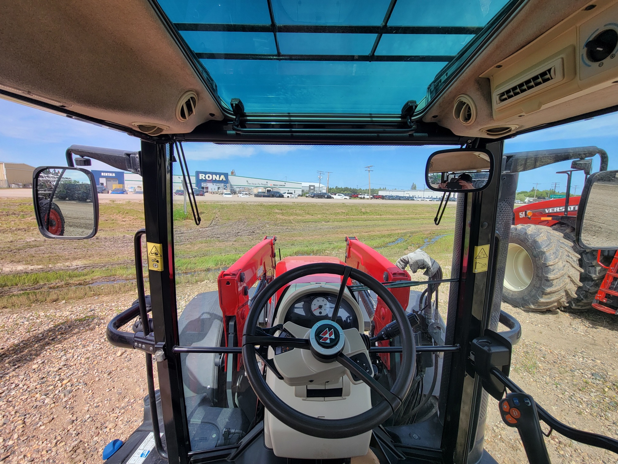 2018 Massey Ferguson 7718 Classic Tractor