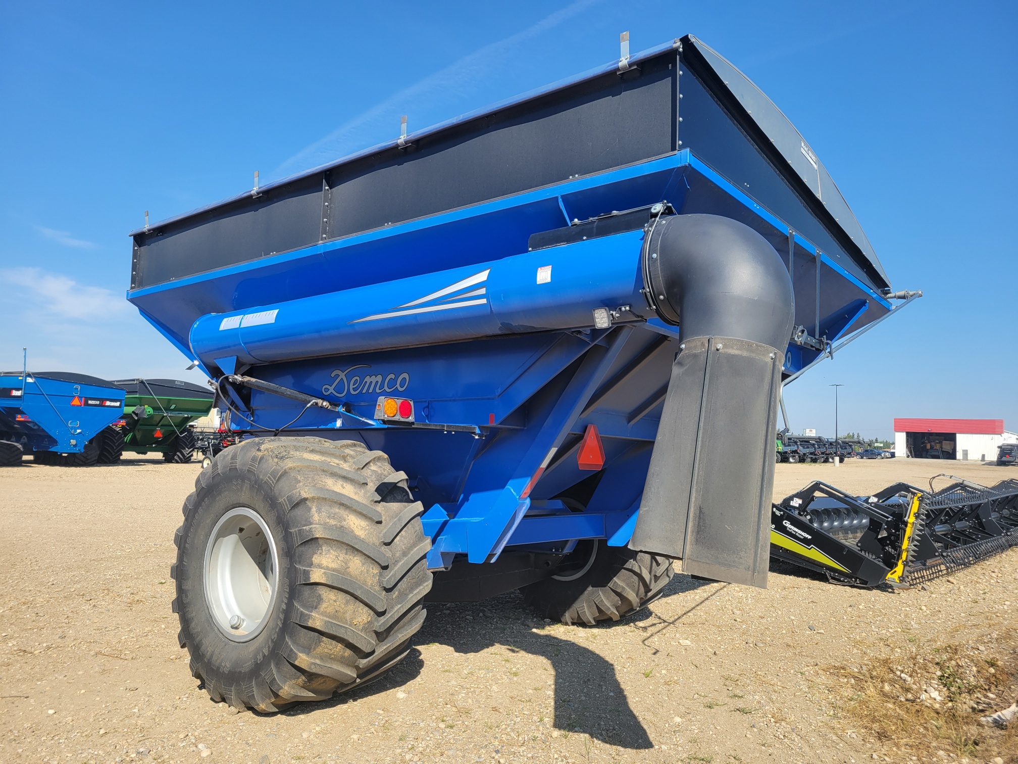 2018 Demco 1150 Grain Cart