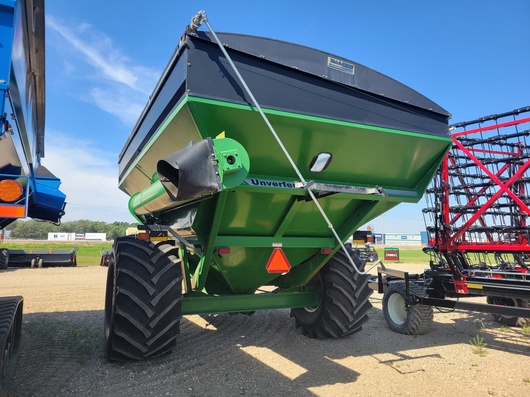 2006 Unverferth 9250 Grain Cart