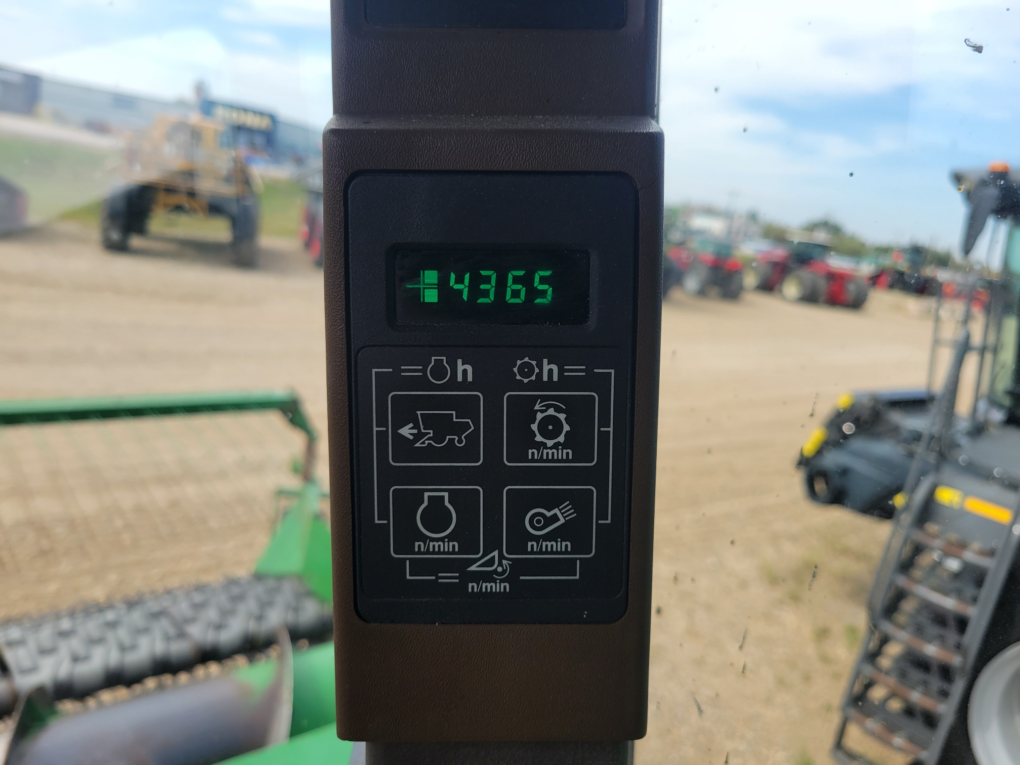 1994 John Deere 9600 Combine