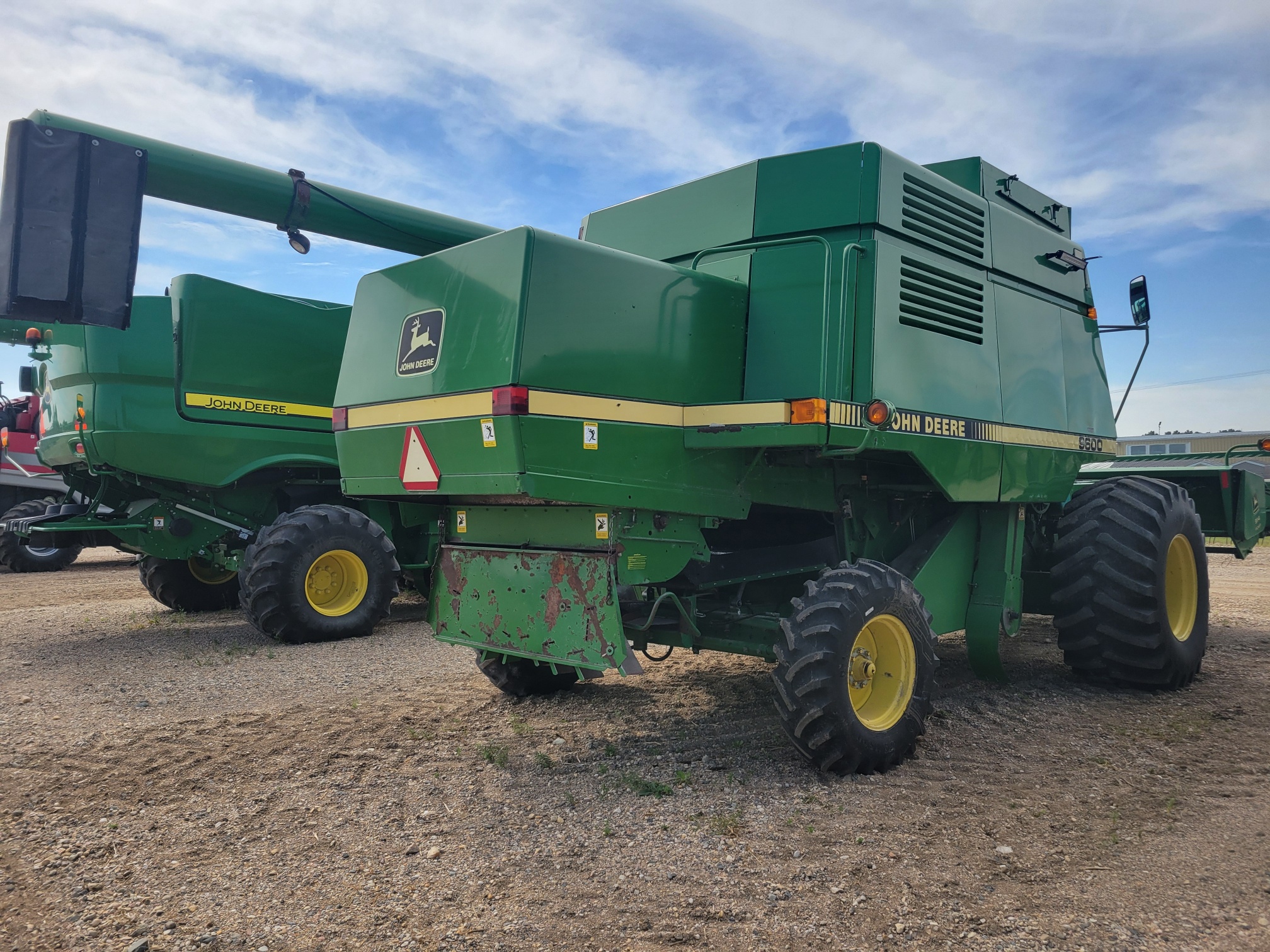 1994 John Deere 9600 Combine