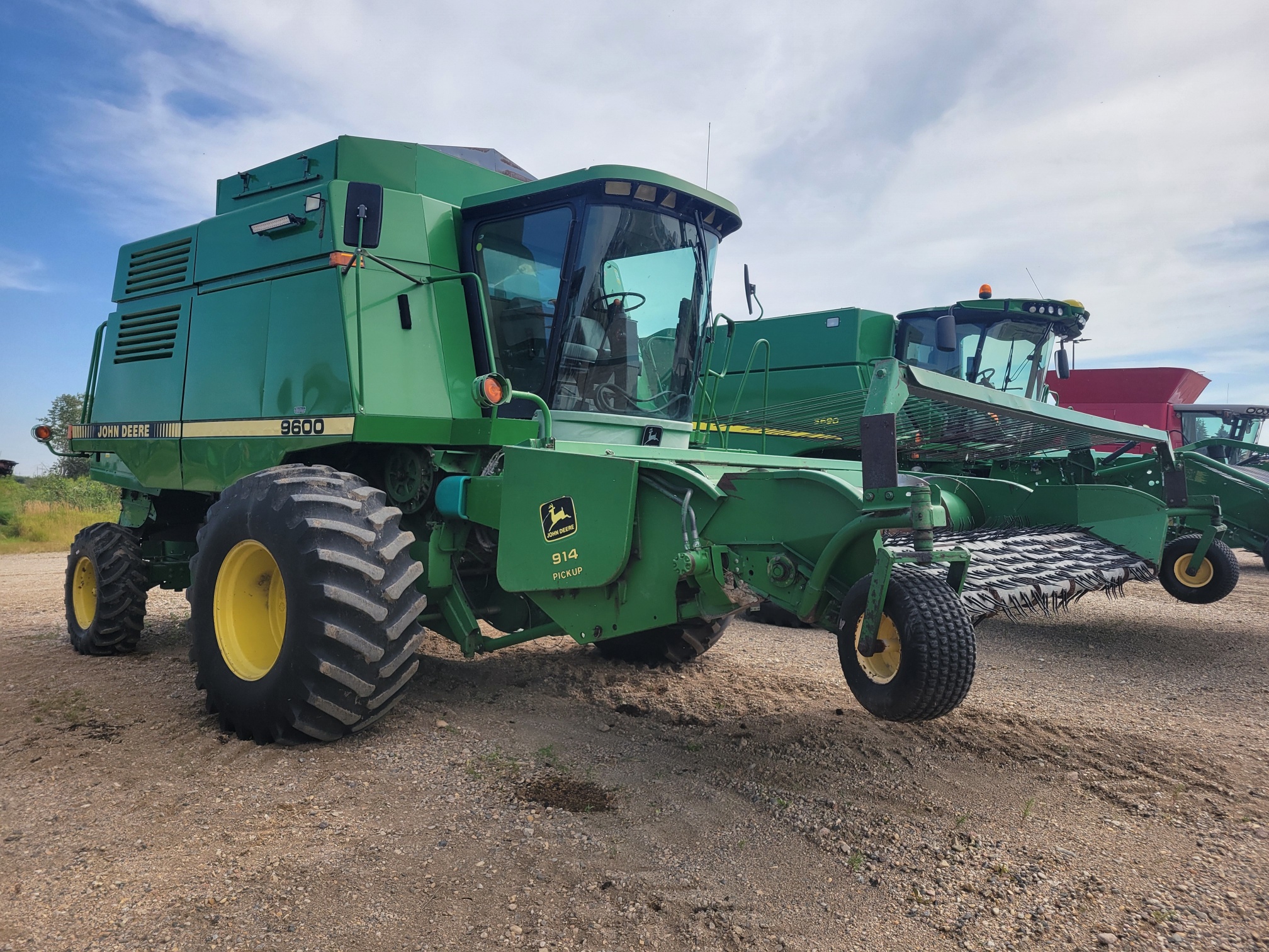 1994 John Deere 9600 Combine