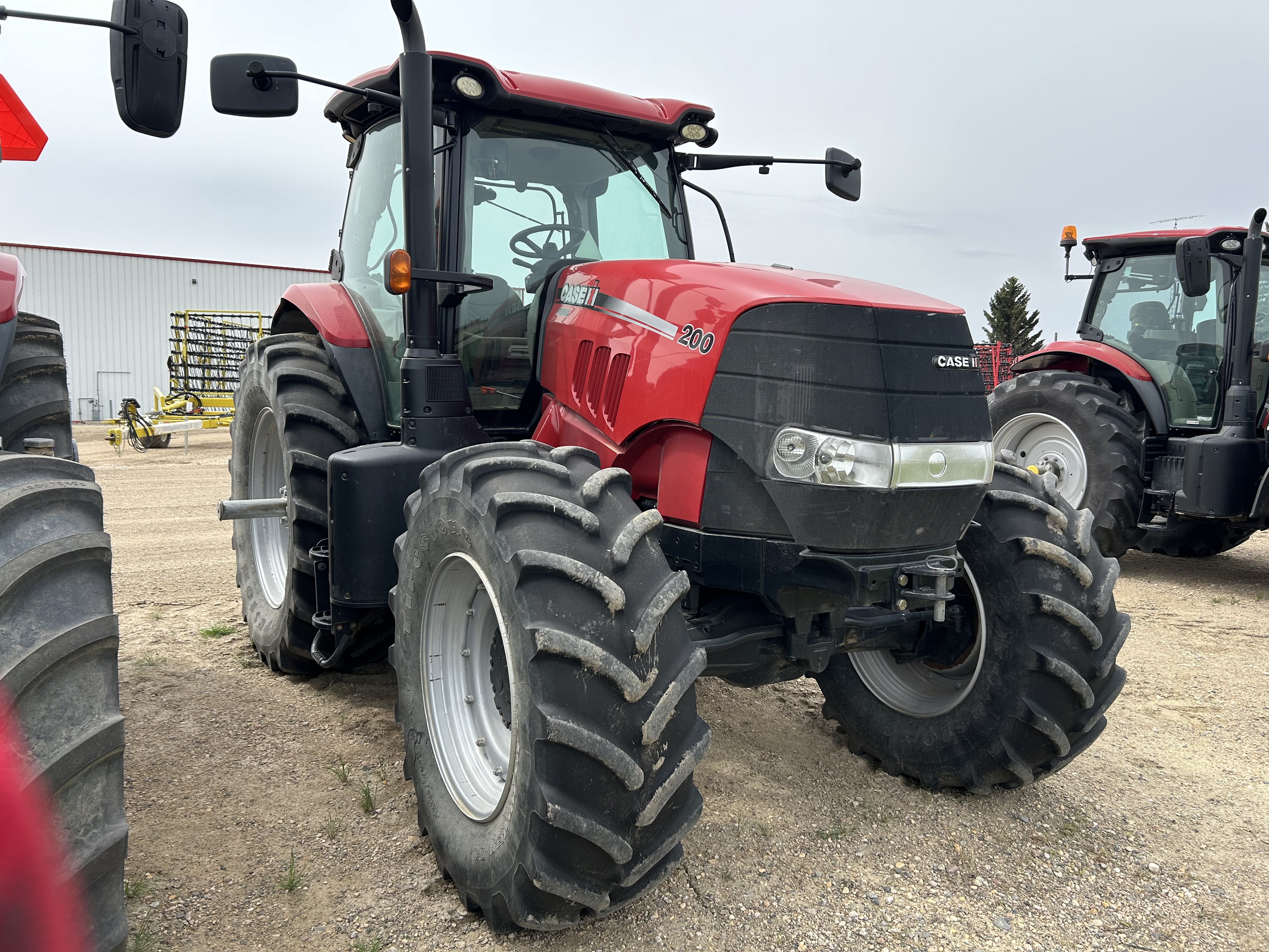 2017 Case IH 200 Tractor