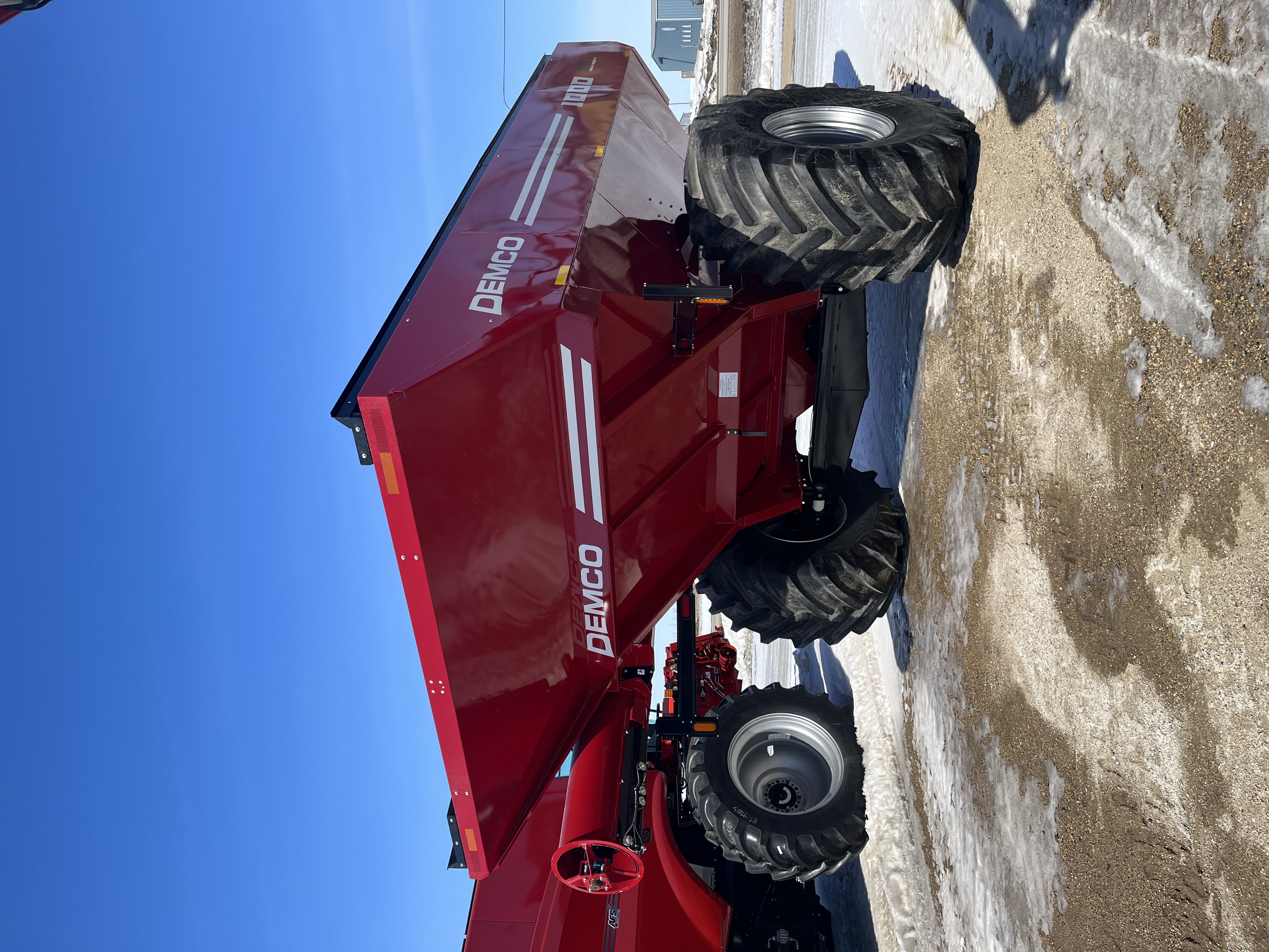 2023 Demco 1000 Grain Cart