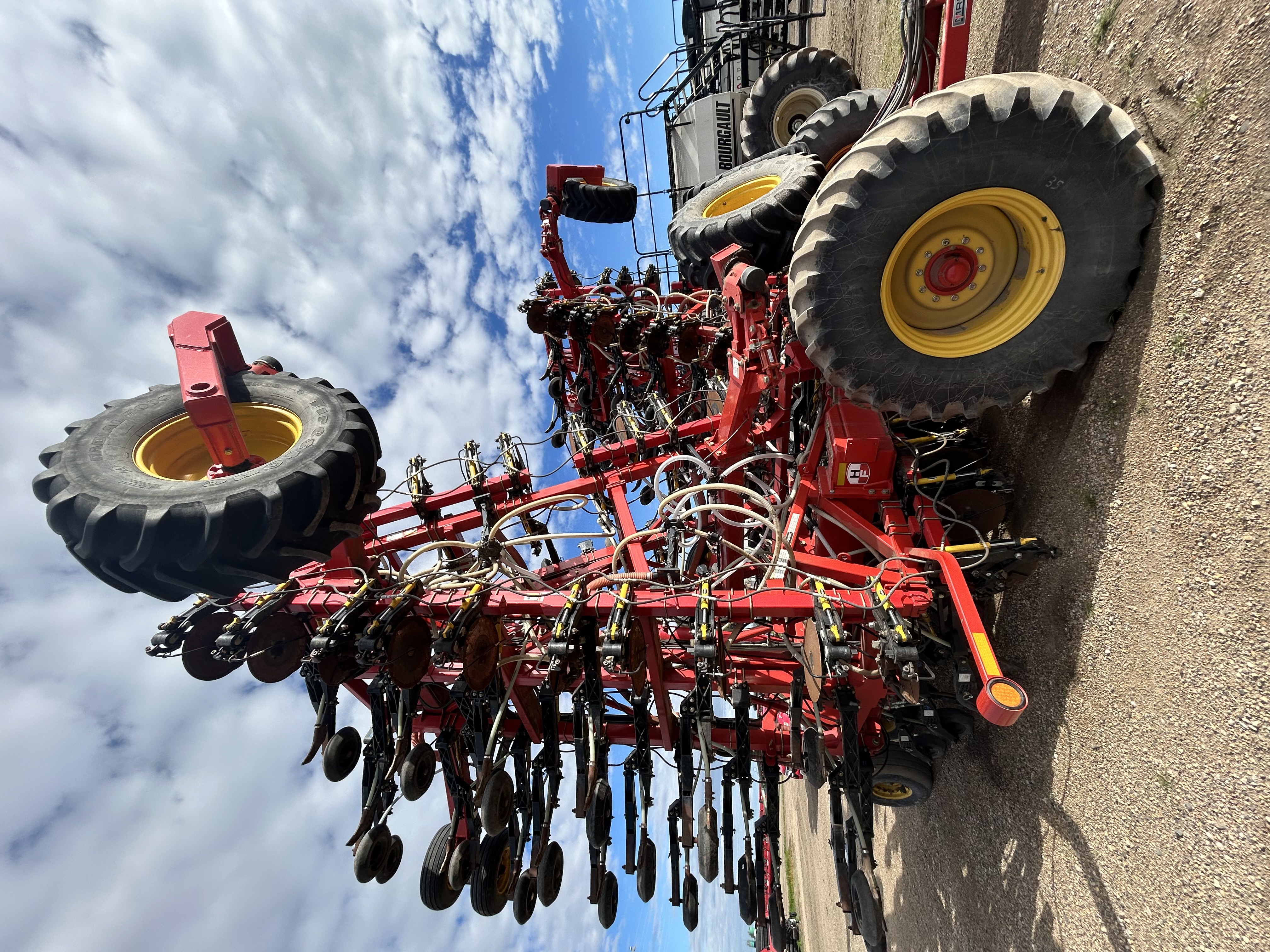 2014 Bourgault 3320 Air Drill