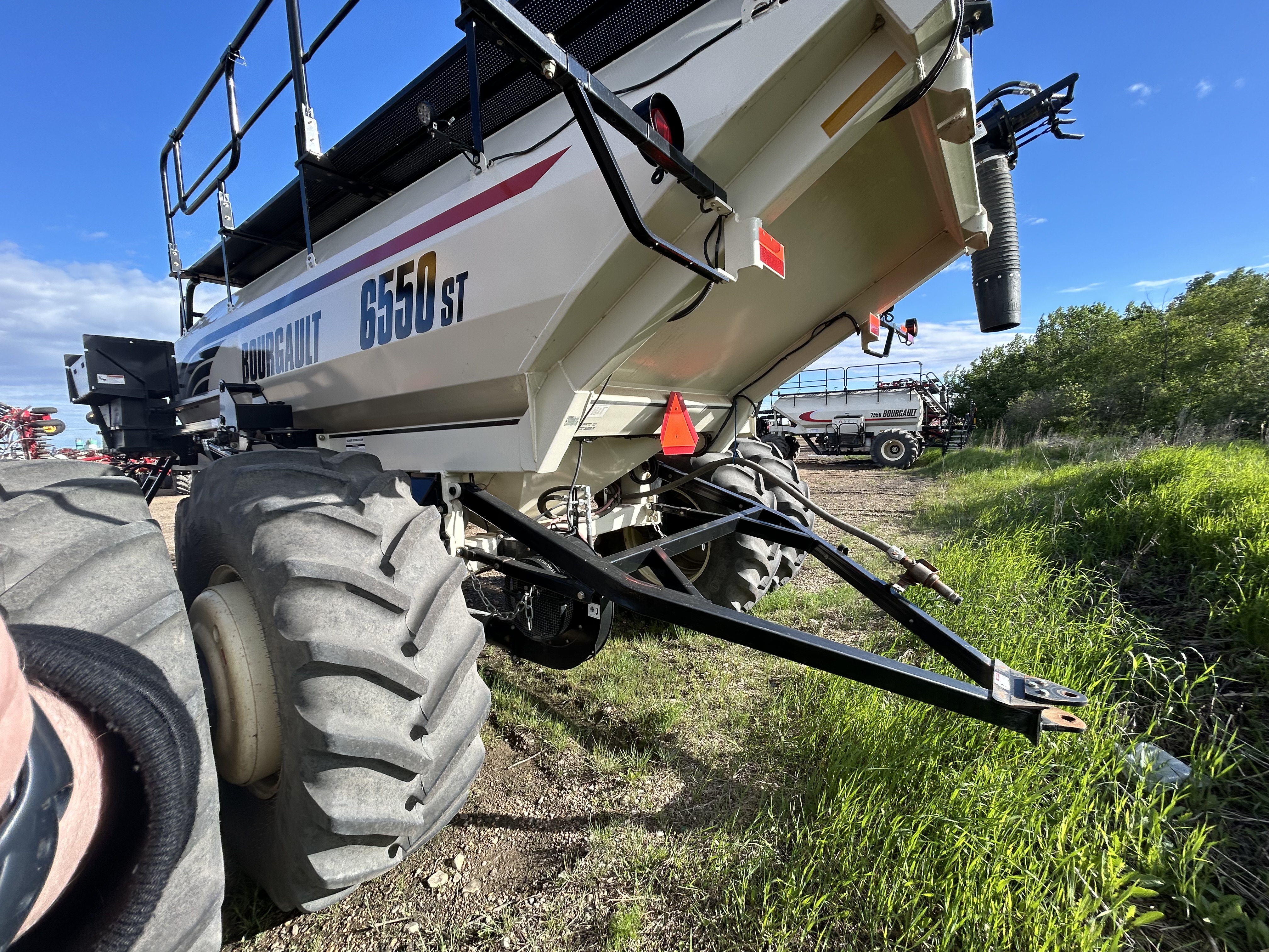 2014 Bourgault 3320 Air Drill