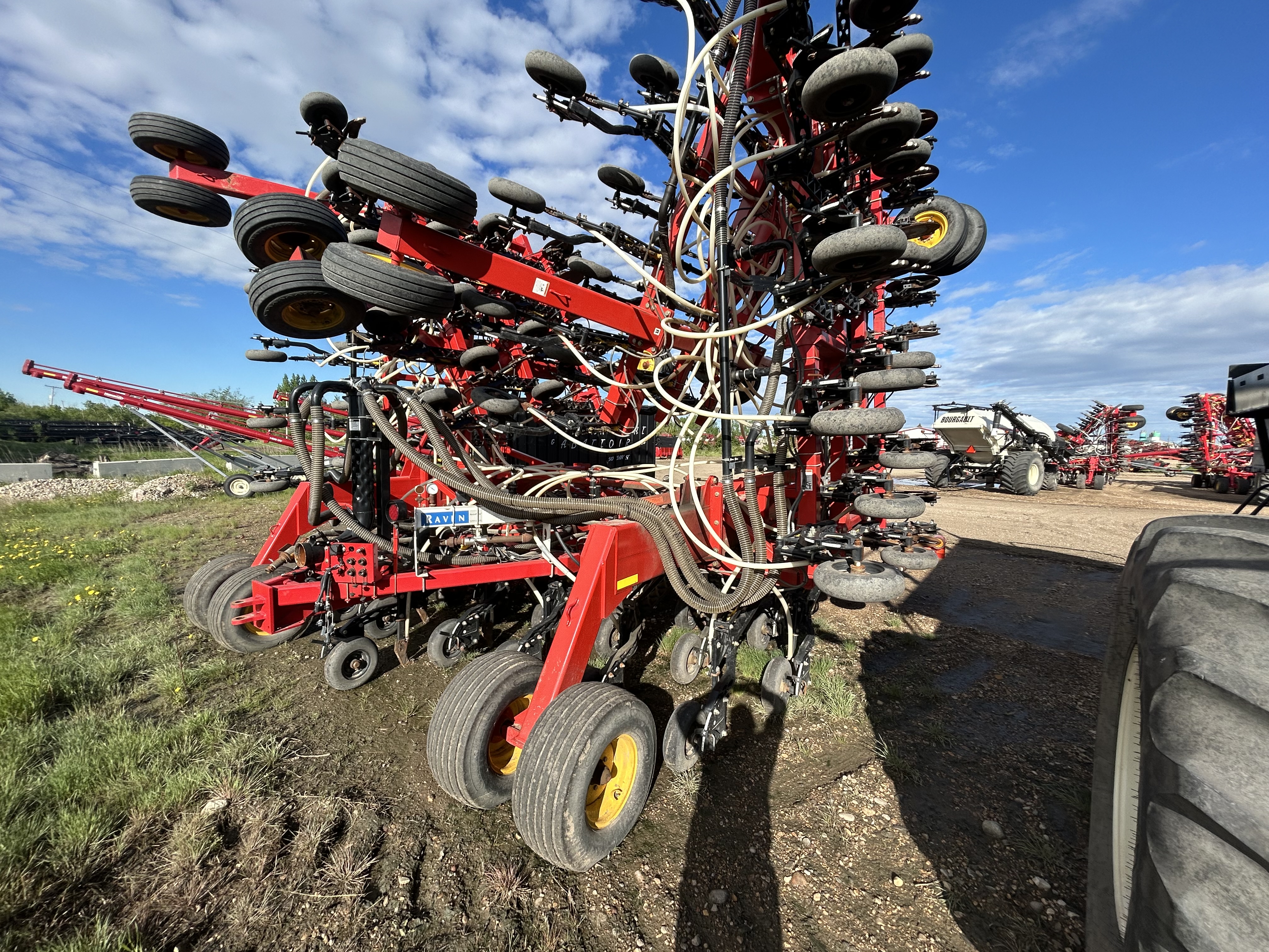 2014 Bourgault 3320 Air Drill