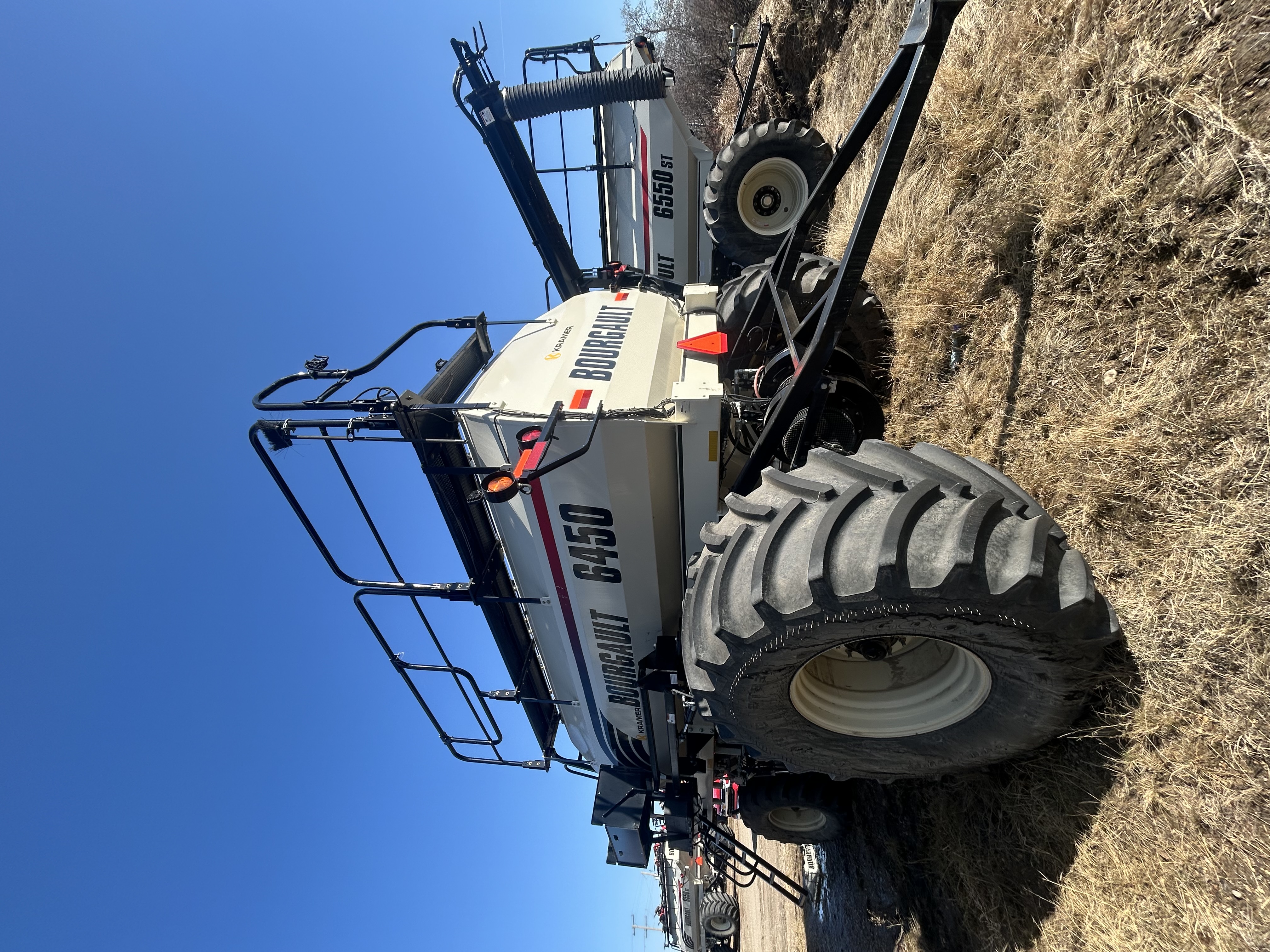 2012 Bourgault 6450 Air Drill