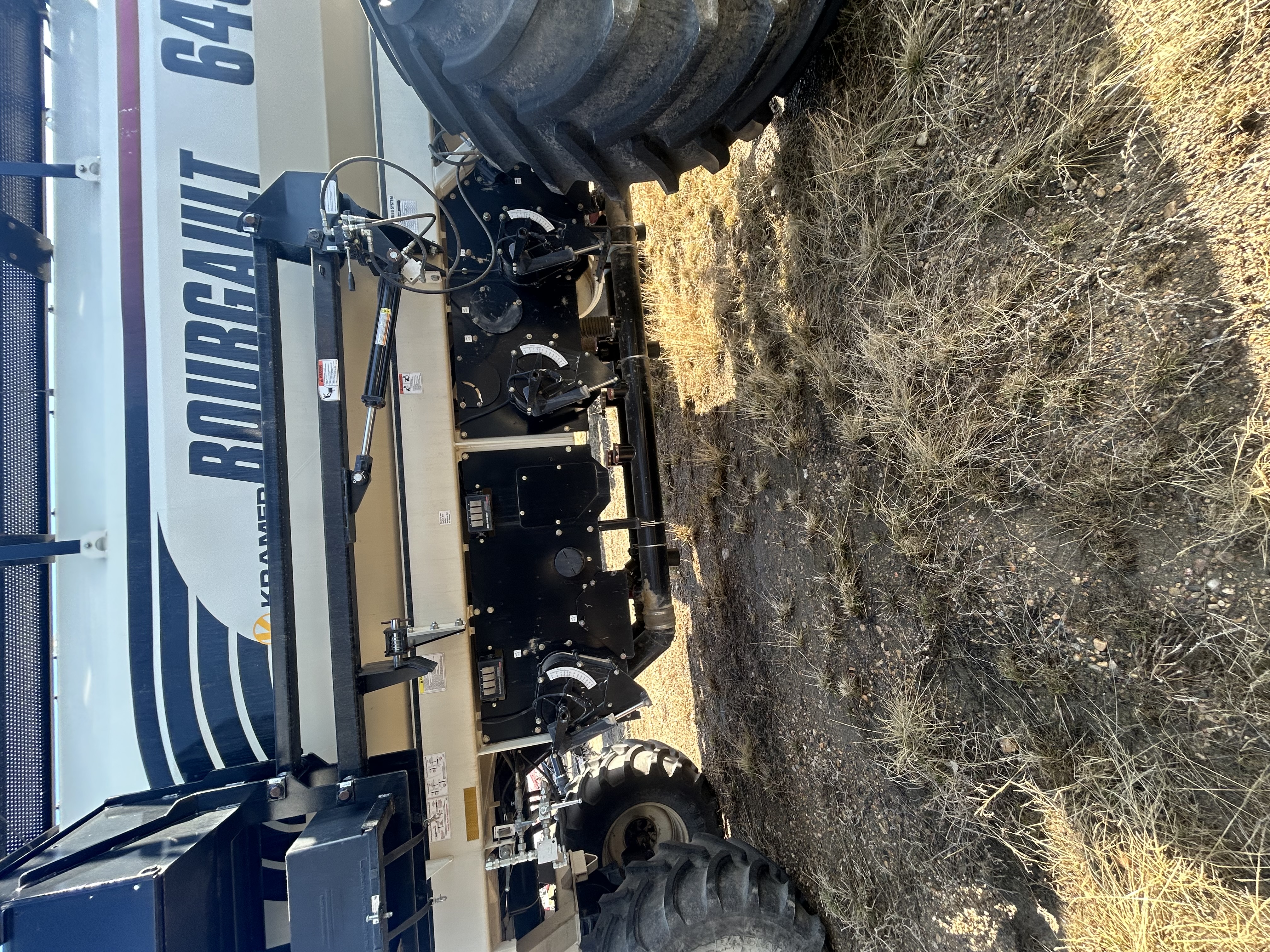 2012 Bourgault 6450 Air Drill