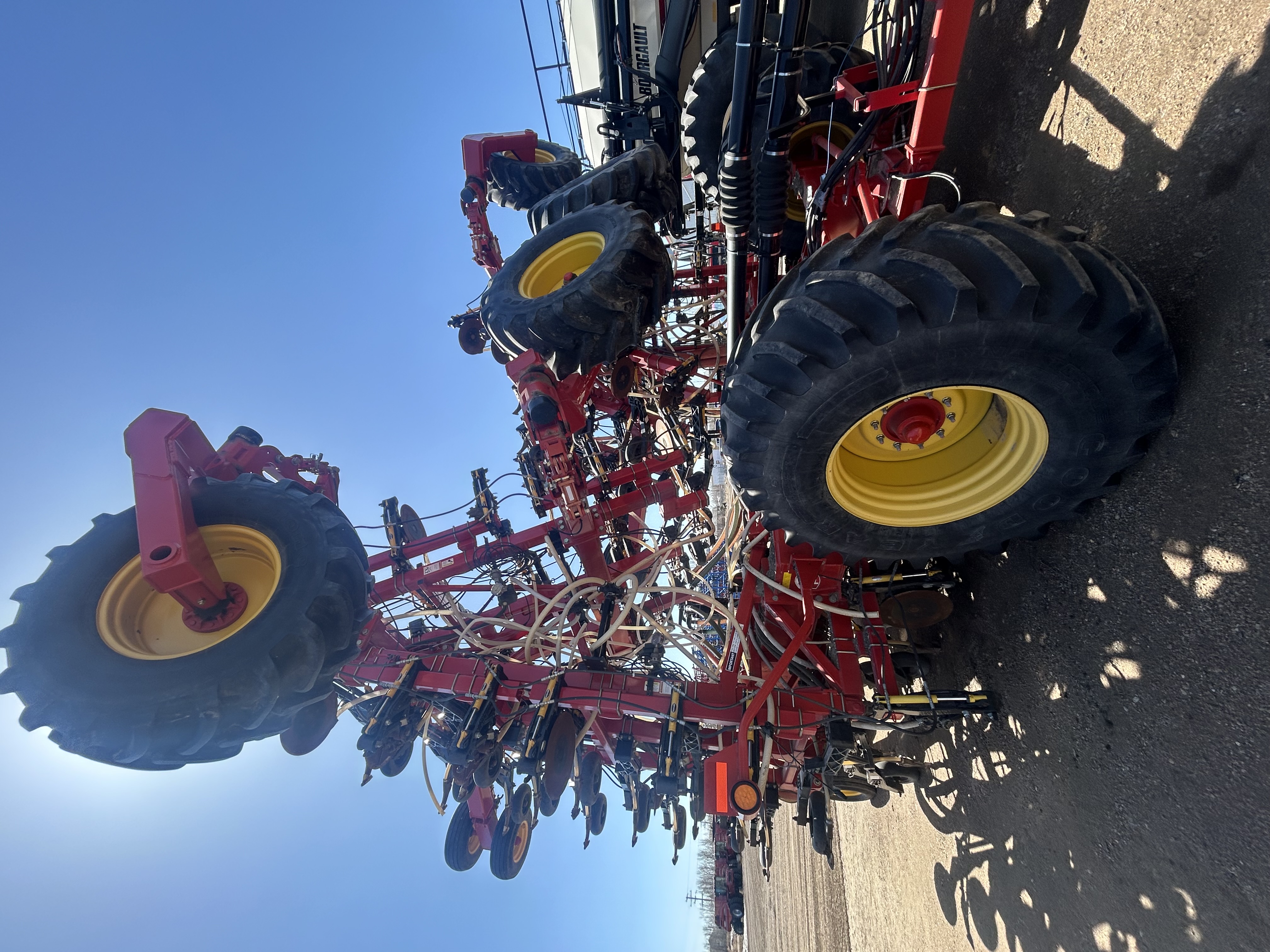 2014 Bourgault 3320 Air Drill