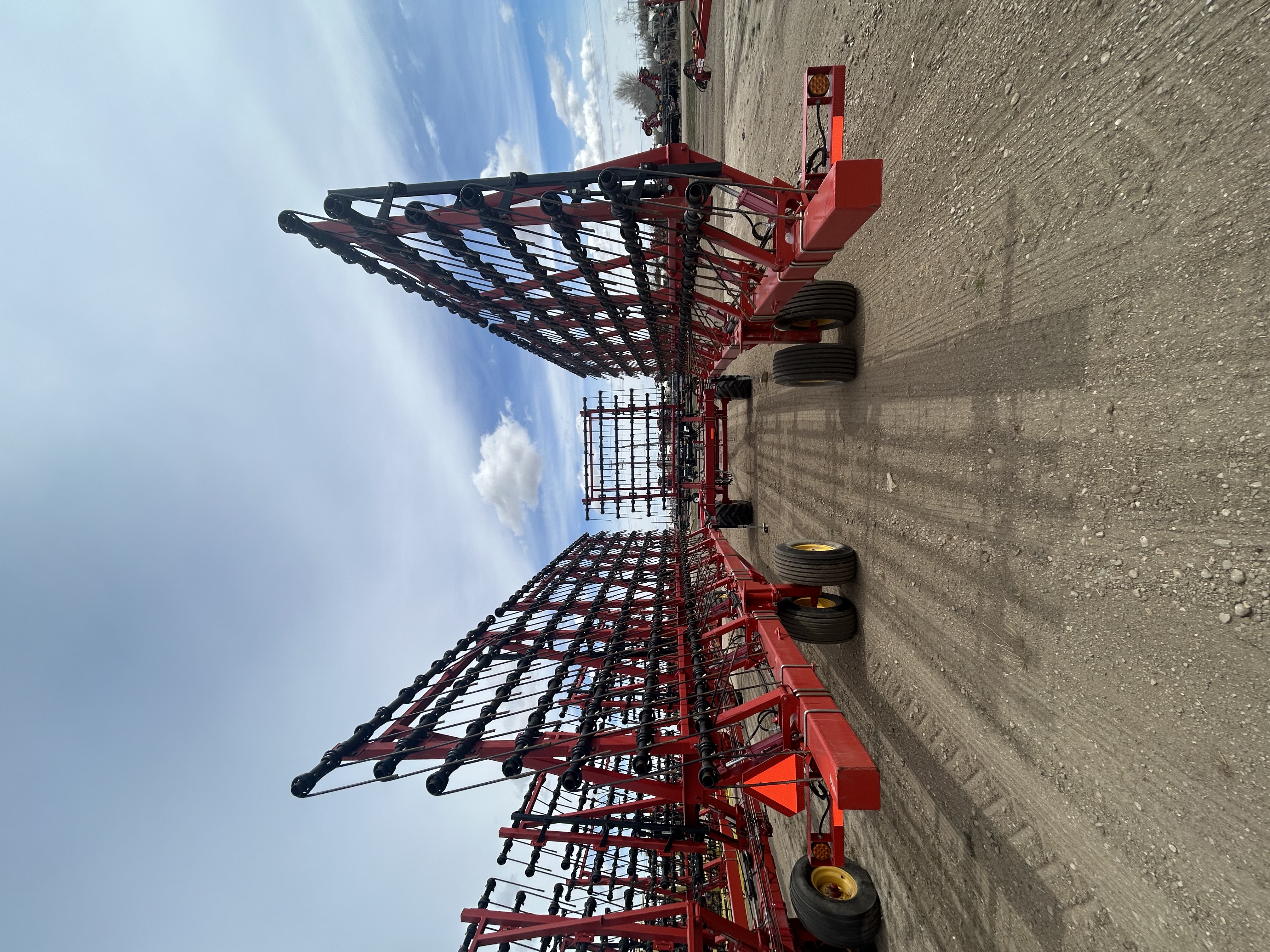 2020 Bourgault XR771 Harrow