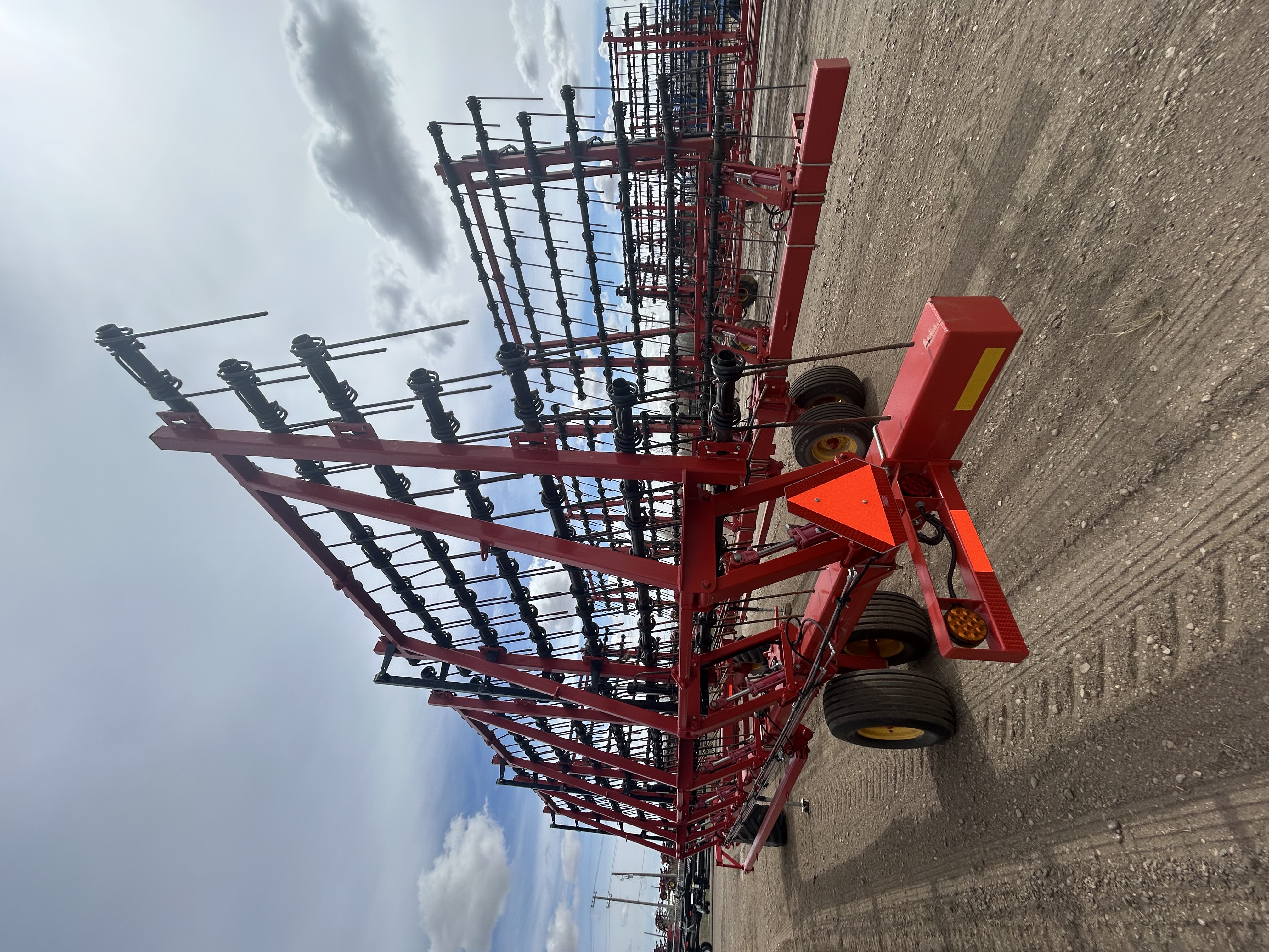 2020 Bourgault XR771 Harrow