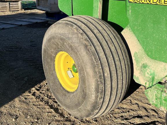 2016 John Deere 569 Baler/Round