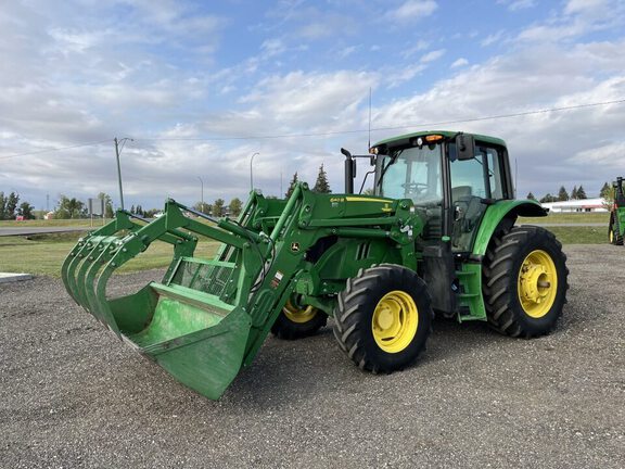 2018 John Deere 6110M Tractor