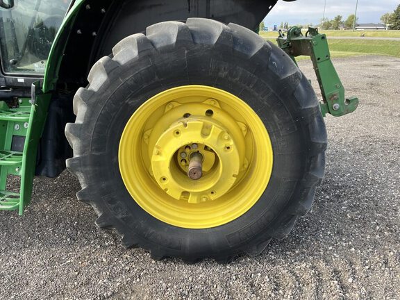 2018 John Deere 6110M Tractor