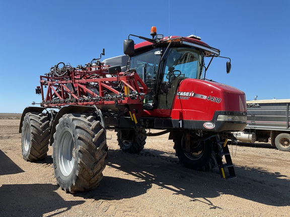 2013 Case 4430 Sprayer/High Clearance