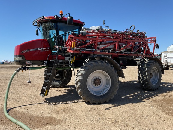 2014 Case 4430 Sprayer/High Clearance