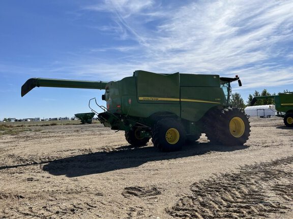 2020 John Deere S780 Combine