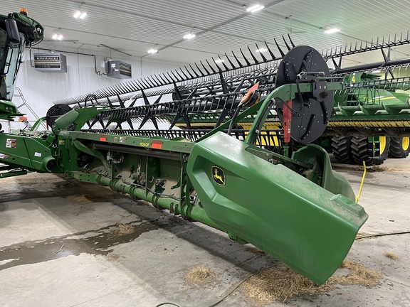 2022 John Deere RD40F Header Combine