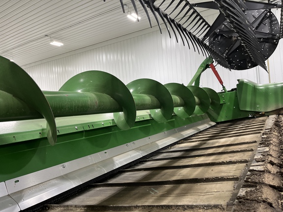 2022 John Deere RD40F Header Combine