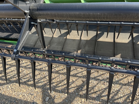2021 John Deere RD40F Header Combine