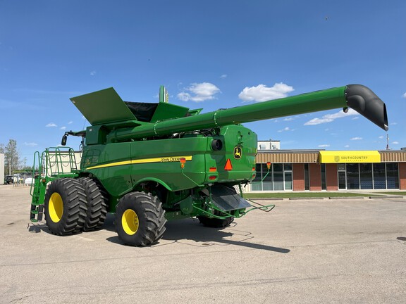 2021 John Deere S790 Combine