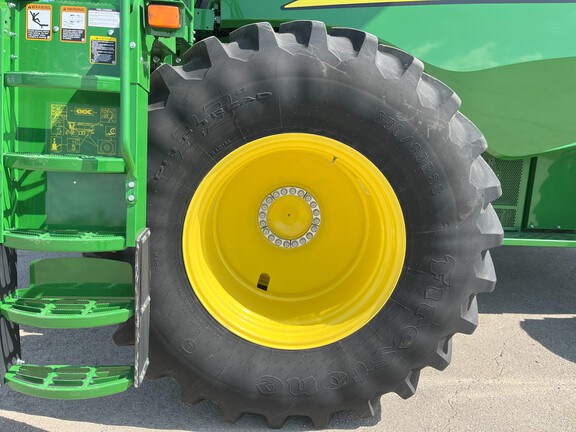 2021 John Deere S790 Combine