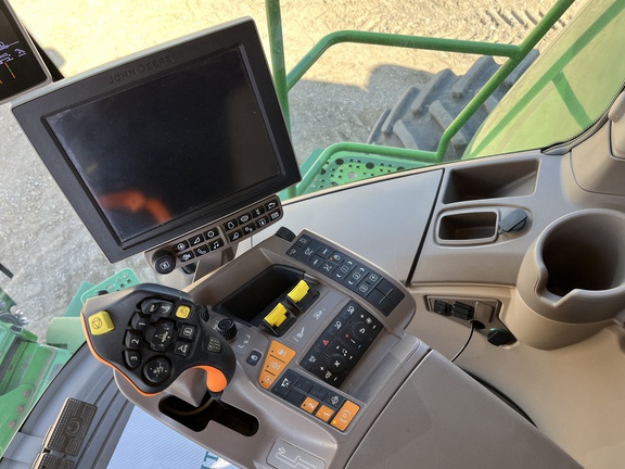 2020 John Deere S780 Combine