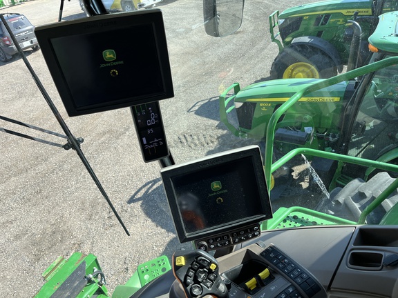 2020 John Deere S780 Combine