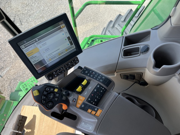 2020 John Deere S780 Combine