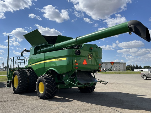 2020 John Deere S780 Combine