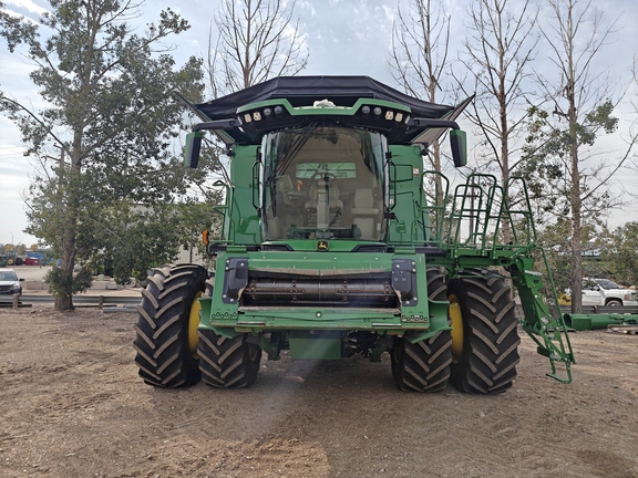 2023 John Deere X9 1000 Combine