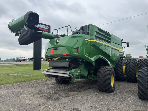 2023 John Deere X9 1000 Combine