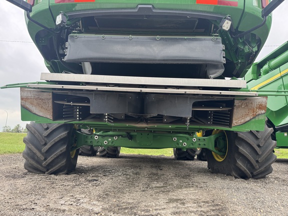 2023 John Deere X9 1000 Combine