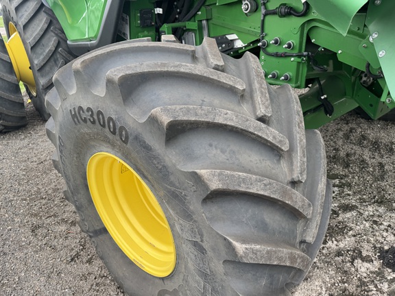 2023 John Deere X9 1000 Combine