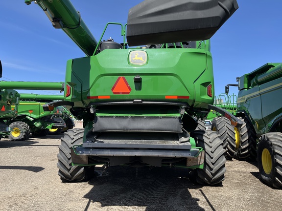 2022 John Deere X9 1000 Combine