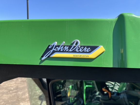 2022 John Deere X9 1000 Combine