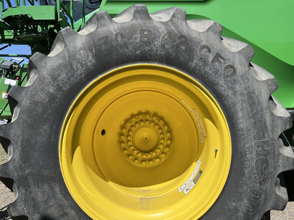 2022 John Deere X9 1000 Combine