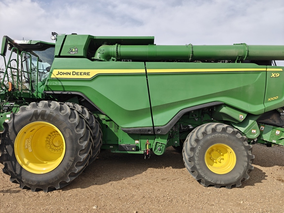 2022 John Deere X9 1000 Combine