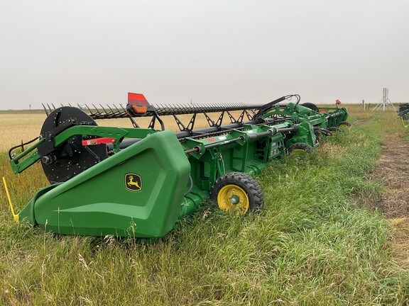 2022 John Deere HD50F Header Combine