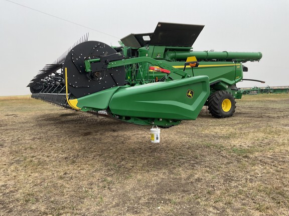 2022 John Deere HD50F Header Combine