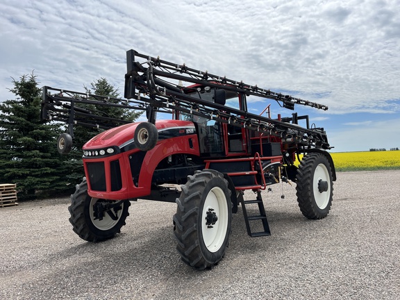 2012 Apache AS720 Sprayer/High Clearance