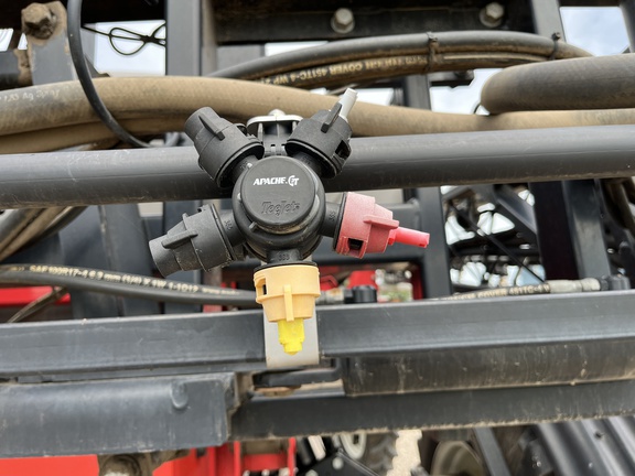 2012 Apache AS720 Sprayer/High Clearance