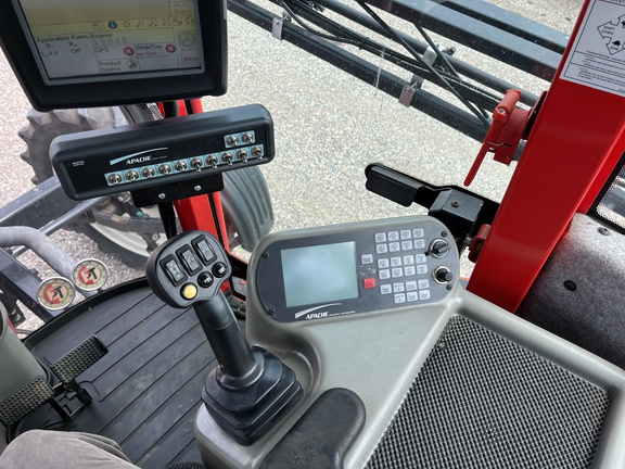 2012 Apache AS720 Sprayer/High Clearance