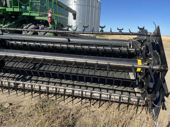 2010 MacDon FD70 Header Combine