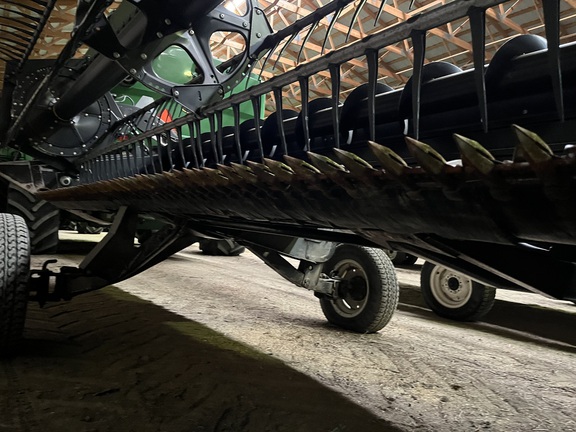 2010 MacDon FD70 Header Combine