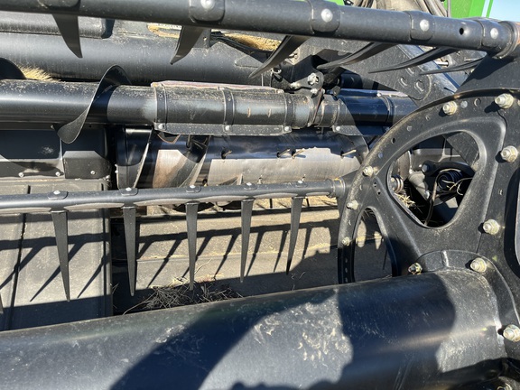 2017 MacDon FD75 Header Combine